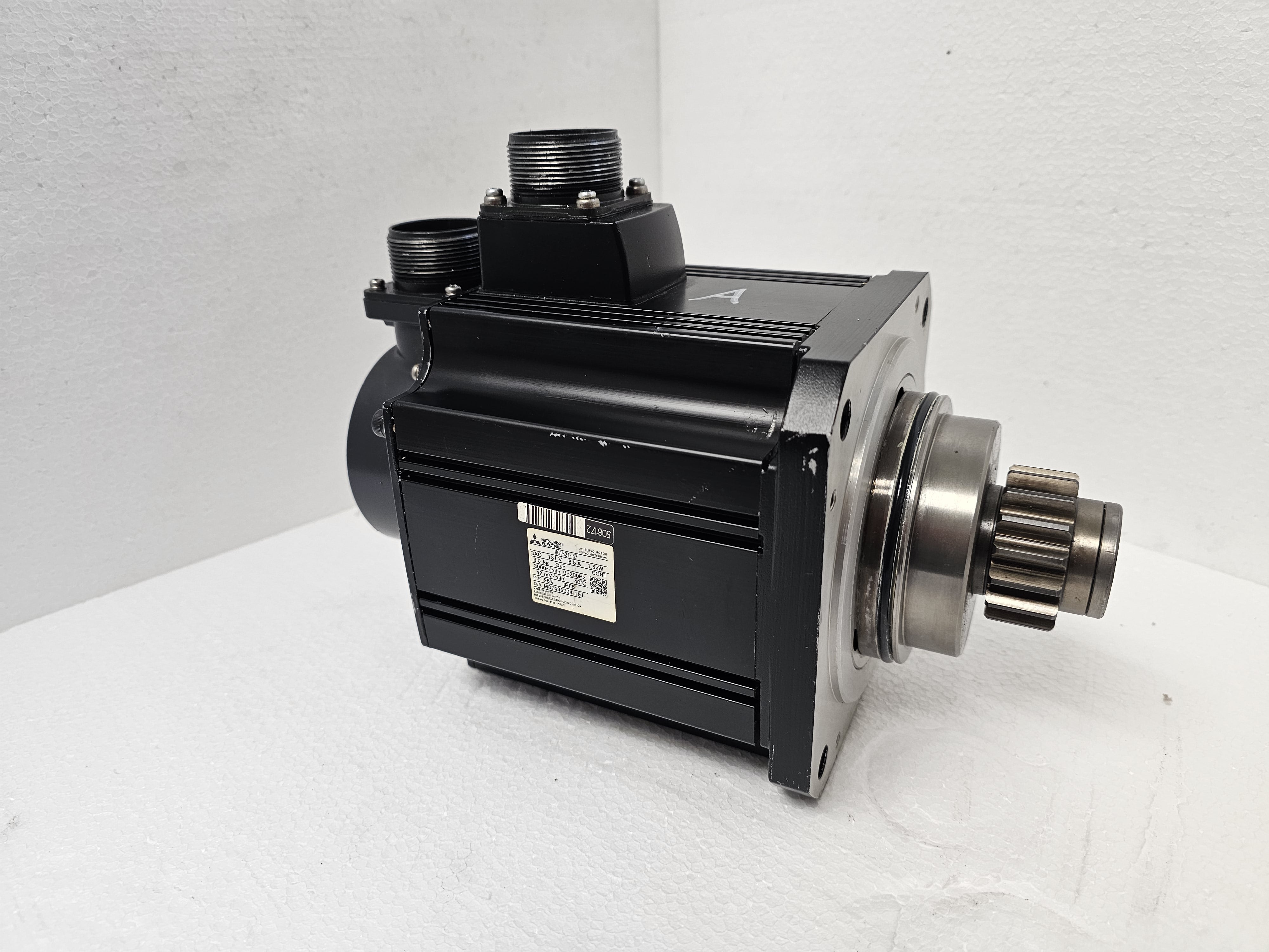 Mitsubishi HC153T-SZ